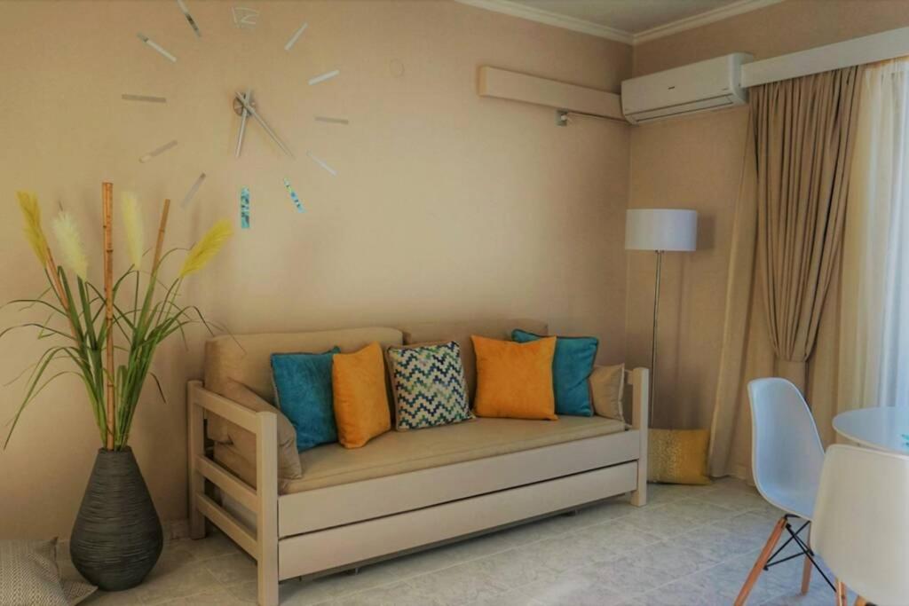 Remvi Deluxe Apartment 104 With Sea View Karpathos Ngoại thất bức ảnh